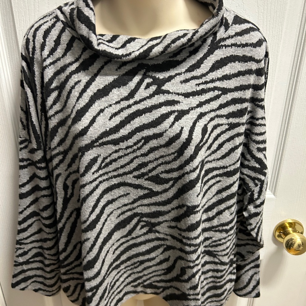 Shannon Passero Zebra Print Cowl Neck Top – Size S